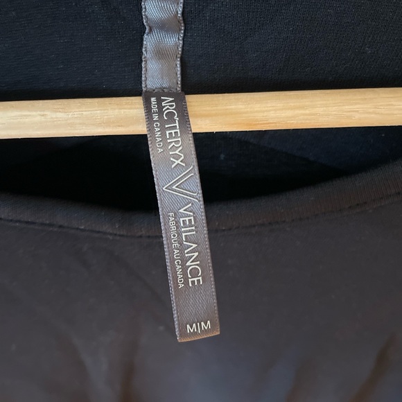 Arc’teryx Veilance Graph Sweater - Picture 9 of 9